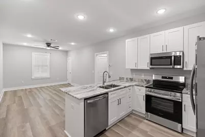 305 Okaloosa Avenue #3, Valparaiso, FL 32580 - Photo 4