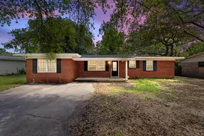 328 Plymouth Avenue, Fort Walton Beach, FL 32547 - Photo 2