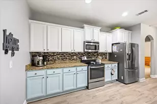 227 Paradise Palm Cir, Crestview, FL 32536 - Photo 6