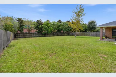 8869 Cagle Drive, Navarre, FL 32566 - Photo 38
