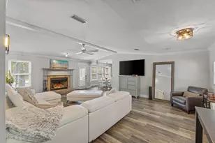 805 N Lakeside Dr, Destin, FL 32541 - Photo 8