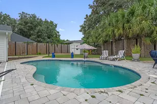 805 N Lakeside Dr, Destin, FL 32541 - Photo 44