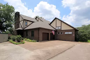 402 Barataria Ln, Fort Walton Beach, FL 32547 - Photo 1