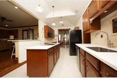 402 Barataria Lane, Fort Walton Beach, FL 32547 - Photo 16