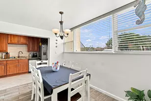 300 SW Miracle Strip Pkwy, Fort Walton Beach, FL 32548 - Photo 12