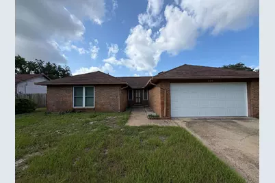 836 Boulevard De L'orleans, Mary Esther, FL 32569 - Photo 1