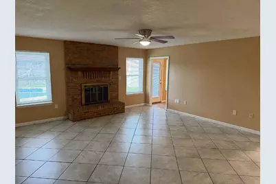 836 Boulevard De L'orleans, Mary Esther, FL 32569 - Photo 2
