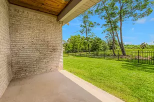 559 Coastal Breeze Dr, Freeport, FL 32439 - Photo 18
