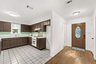 956 McFarlan Ave, Fort Walton Beach, FL 32547 - Photo 6