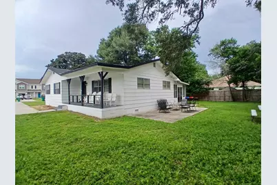 853 Fairview Drive, Fort Walton Beach, FL 32547 - Photo 2