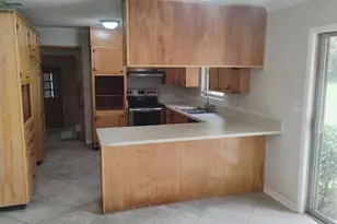 141 Chessher Ct, Crestview, FL 32539 - Photo 2