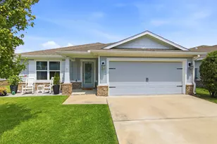 717 Riverwalk Cir, Freeport, FL 32439 - Photo 4