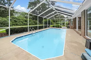 1520 Glenlake Cir, Niceville, FL 32578 - Photo 2