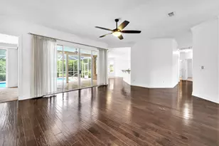1520 Glenlake Cir, Niceville, FL 32578 - Photo 8