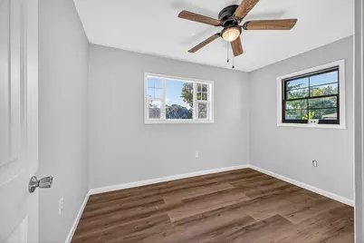 393 NW Lowery Drive, Fort Walton Beach, FL 32547 - Photo 22