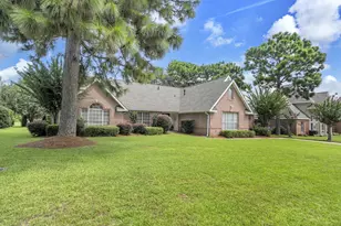928 The Masters Blvd, Shalimar, FL 32579 - Photo 4