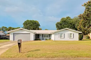 10 Pebble Beach Dr, Shalimar, FL 32579 - Photo 6