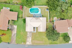 10 Pebble Beach Dr, Shalimar, FL 32579 - Photo 8