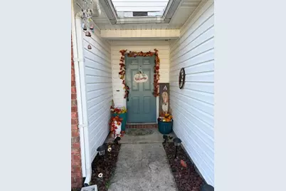 997 John Wayne Circle, Fort Walton Beach, FL 32547 - Photo 2