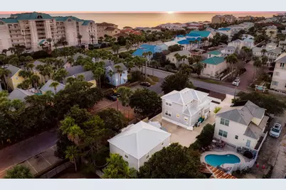 73 Crystal Beach Drive, Destin, FL 32541 - Photo 2