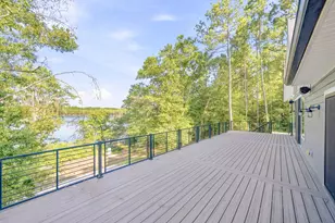 172 Blue Pond Cir, Ponce de Leon, FL 32455 - Photo 4