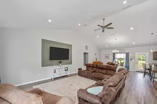 3005 Pipkin Rd, Bonifay, FL 32425 - Photo 12