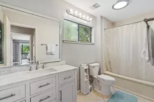 300 Yacht Club Dr, Niceville, FL 32578 - Photo 22