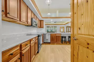 205 SE Alconese Ave, Fort Walton Beach, FL 32548 - Photo 10