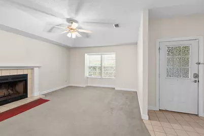 188 Wright Circle, Niceville, FL 32578 - Photo 4