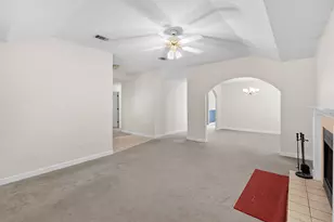 188 Wright Cir, Niceville, FL 32578 - Photo 10