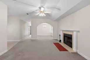 188 Wright Cir, Niceville, FL 32578 - Photo 1