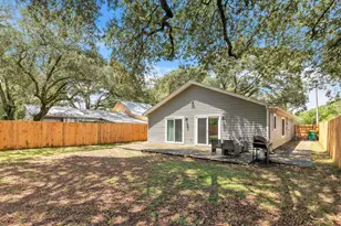 910 Linden Ave, Niceville, FL 32578 - Photo 32