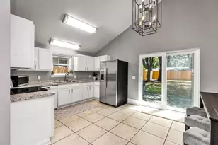 910 Linden Ave, Niceville, FL 32578 - Photo 10