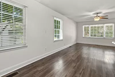 322 NW Leah Miller Drive, Fort Walton Beach, FL 32548 - Photo 10
