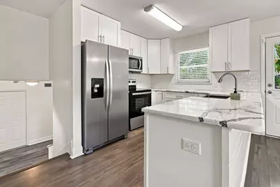 322 NW Leah Miller Drive, Fort Walton Beach, FL 32548 - Photo 12