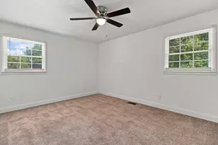 322 NW Leah Miller Dr, Fort Walton Beach, FL 32548 - Photo 18