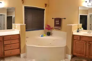 1611 Ibiza Cove, Niceville, FL 32578 - Photo 8