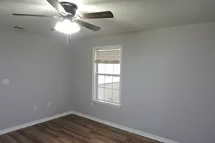 211 Westview Dr, Crestview, FL 32536 - Photo 16