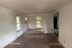 3712 W Gonzalez St, Pensacola, FL 32505 - Photo 2