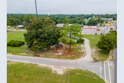 778 N Ferdon Boulevard, Crestview, FL 32536 - Photo 4