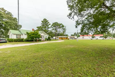778 N Ferdon Boulevard, Crestview, FL 32536 - Photo 48