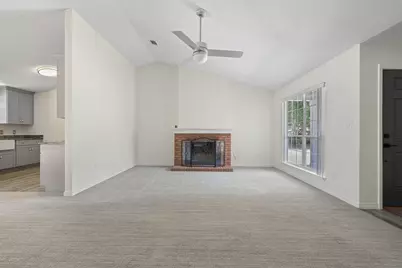 6813 Avenida De Galvez, Navarre, FL 32566 - Photo 8