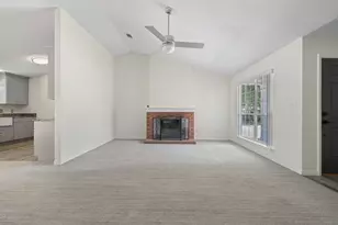 6813 Avenida De Galvez, Navarre, FL 32566 - Photo 8