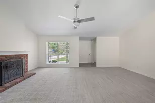 6813 Avenida De Galvez, Navarre, FL 32566 - Photo 10
