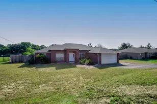 226 Trish Dr, Crestview, FL 32536 - Photo 32