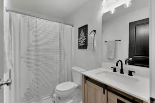 108 NW Moriarty St, Fort Walton Beach, FL 32548 - Photo 22