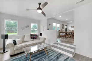 108 NW Moriarty St, Fort Walton Beach, FL 32548 - Photo 16