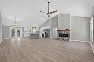 109 Spring Hill Rd, Defuniak Springs, FL 32433 - Photo 2