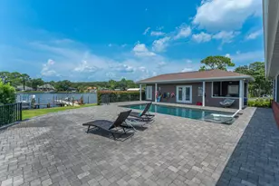 553 Cove Dr, Fort Walton Beach, FL 32547 - Photo 8