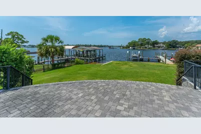 553 Cove Drive, Fort Walton Beach, FL 32547 - Photo 4